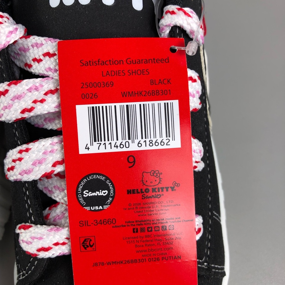 Hello Kitty Black & White Sneakers with Pink Accent Laces Size 9 - Picture 9 of 9